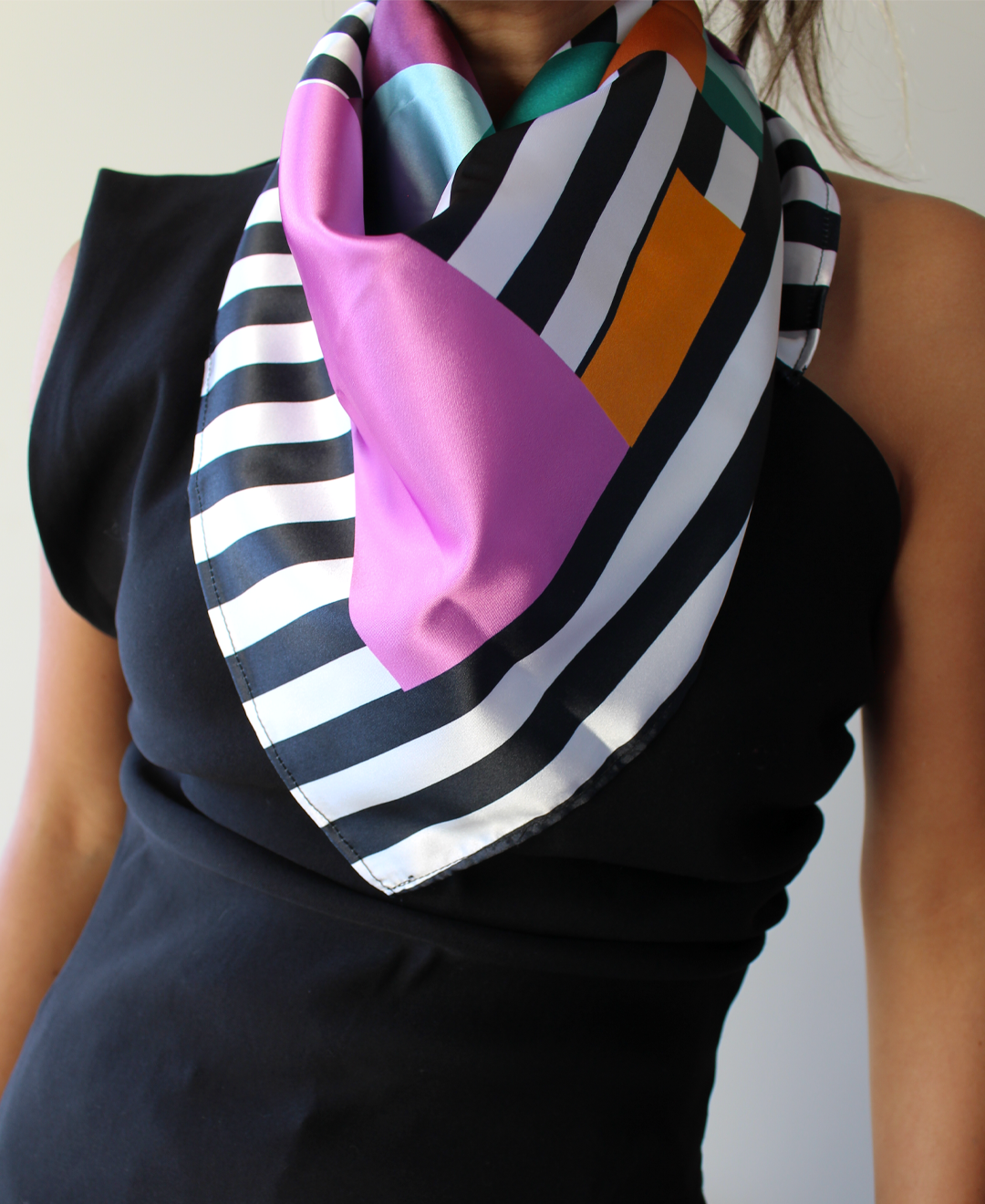 Pañuelo Grande Dual Morado - Imagen 3